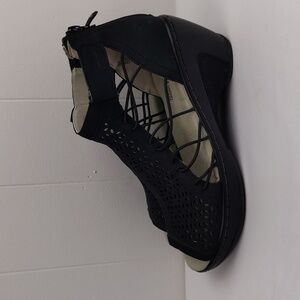 8 Nelly JBU Black Memory Foam Wedge Sandal